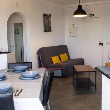 Apartment Apt T1 Marques - *