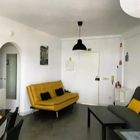 Apt T1 Marques - *